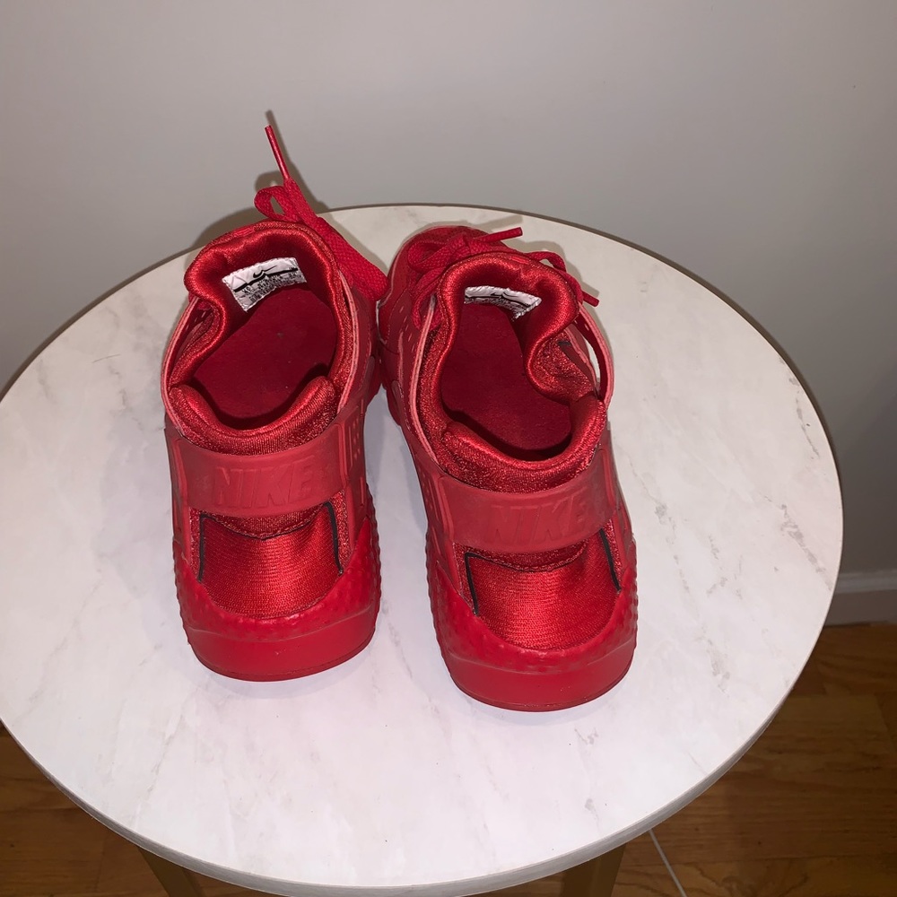 Nike Red Huarache - Picture 5 of 7